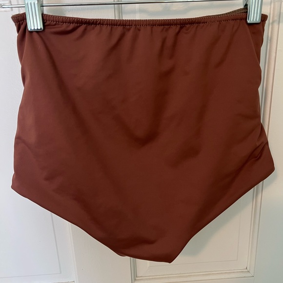 Hackwith design swim bottom - Picture 4 of 5